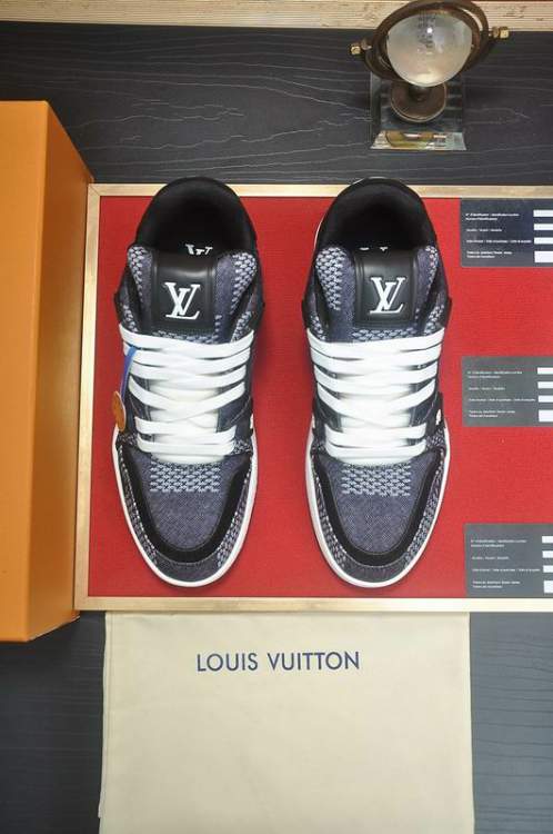Picture of Louis Vuitton Shoes _SKULVsz35-4038-46hnh081516331